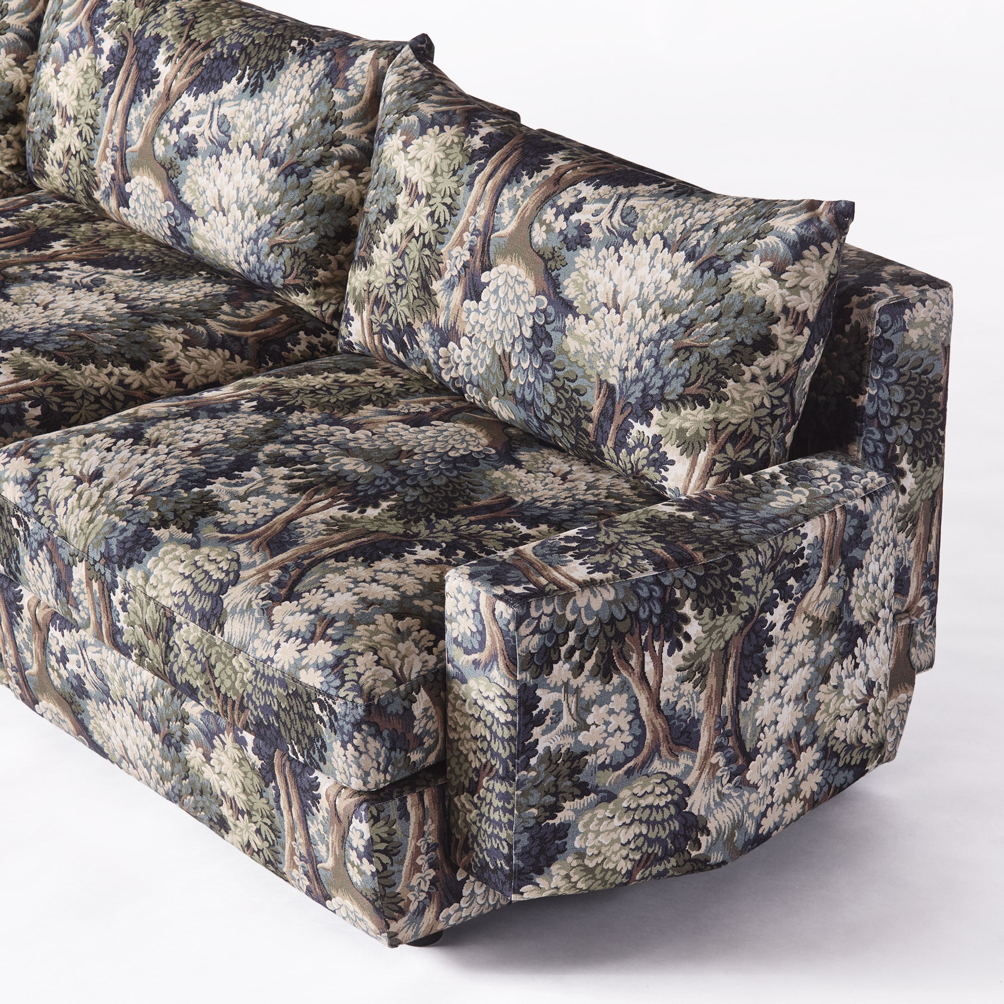 Laurel Sofa - Image 7